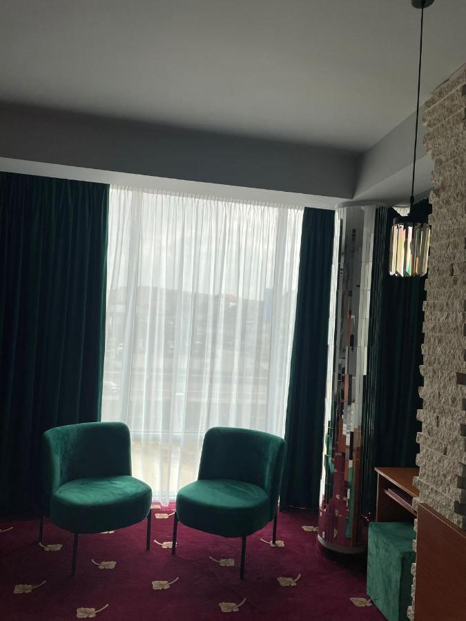 Hotel Sungarden Salin ทูร์ดา ภายนอก รูปภาพ